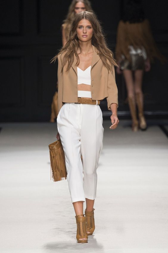 Stílusiskola: tavaszi outfitek a csodás bézs színnel - DIVAT&STÍLUS - Stílusiskola - bézs, divat, outfit, stílus, tavasz, 