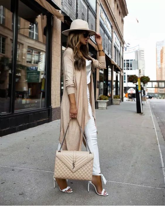 Stílusiskola: tavaszi outfitek a csodás bézs színnel - DIVAT&STÍLUS - Stílusiskola - bézs, divat, outfit, stílus, tavasz, 