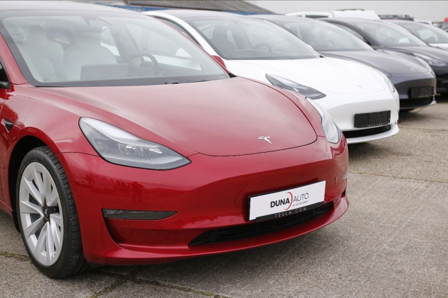 A prémium elektromos autózás új központja Óbudára költözik - Mobility -  - duna autó, elektromos autó, 