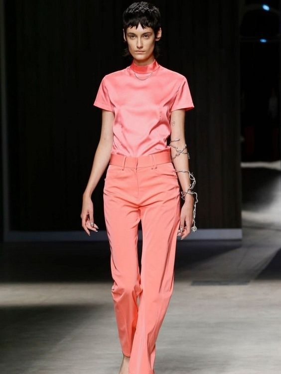 Stílusiskola: így viseld tavasszal a korall színt - DIVAT&STÍLUS - Stílusiskola - divat, korall, outfit, stílus, tavasz, 