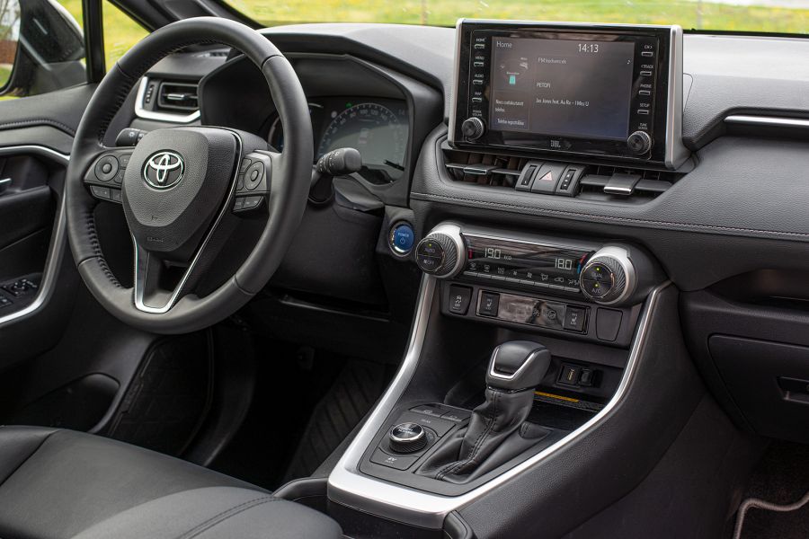 Black Cars Matter – Toyota Rav4 Black Edition - STYLENEWS - Mobility - rav4 2021, rav4 black edition, Rav4 black edition teszt, rav4 toyota, Toyota rav4 full-hybrid teszt, Toyota rav4 hybrid teszt, 