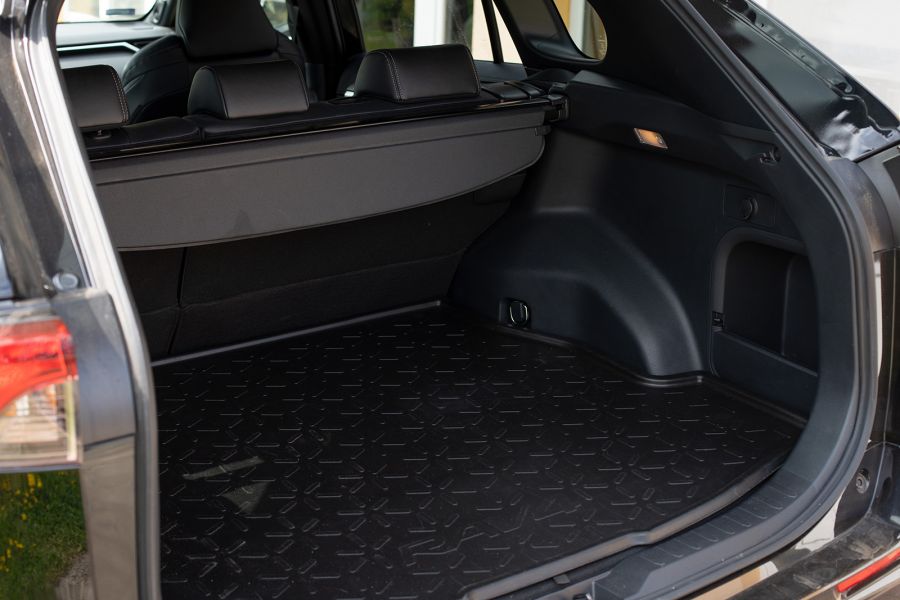 Black Cars Matter – Toyota Rav4 Black Edition - STYLENEWS - Mobility - rav4 2021, rav4 black edition, Rav4 black edition teszt, rav4 toyota, Toyota rav4 full-hybrid teszt, Toyota rav4 hybrid teszt, 