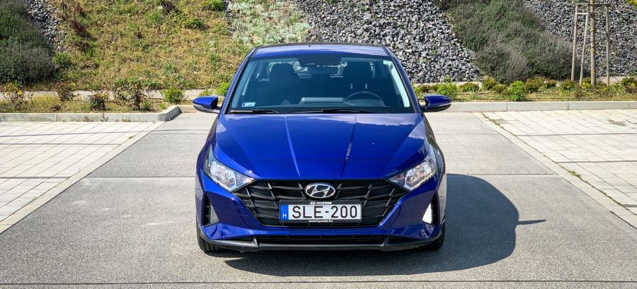 Kontrasztok - Hyundai i20 Comfort 1.2MPI - STYLENEWS - Mobility - hyundai, hyundai i20, hyundai i20 1.2 MPI teszt, hyundai i20 Comfort teszt, i20 hyundai, i20 teszt, 