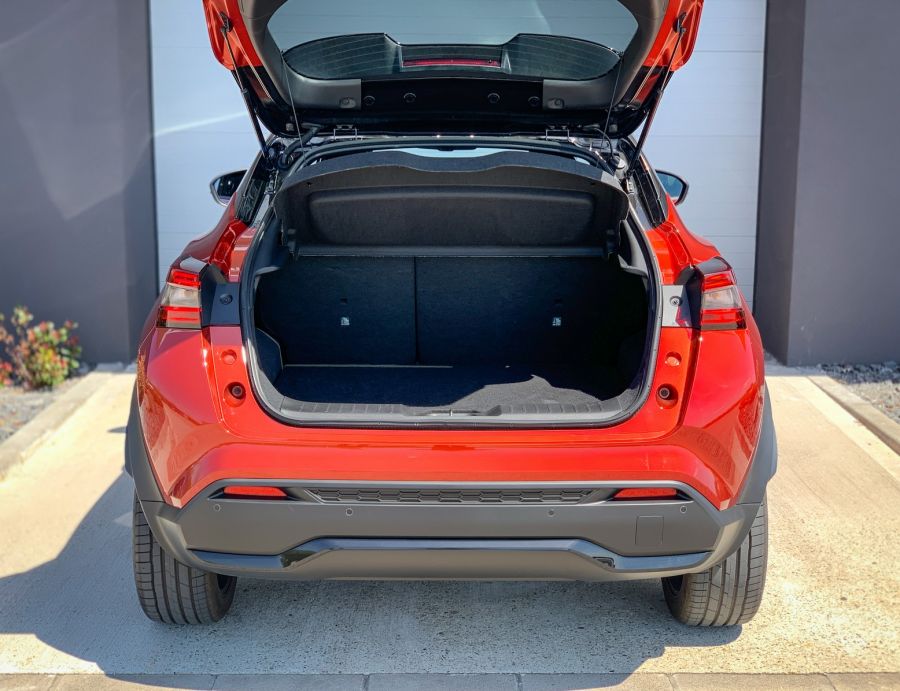 Szebb, divatosabb, drágább – Nissan Juke DIG-T N-Design - STYLENEWS - Mobility - juke 1.0 teszt, juke 2021 teszt, juke benzines teszt, juke manuális teszt, nissan juke teszt, 