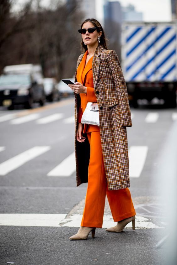 Stílusiskola: tűnj ki a tömegből narancssárgával - DIVAT&STÍLUS - Stílusiskola - divat, narancssárga, outfit, stílus, 