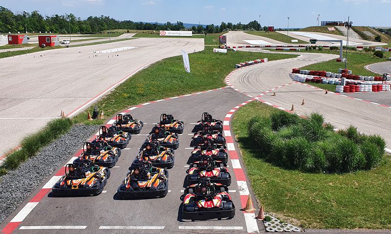 Adrenalinnal teli kikapcsolódási lehetőség a barátaiddal - STYLENEWS - Mobility - drivingcamp, gokart, program, 