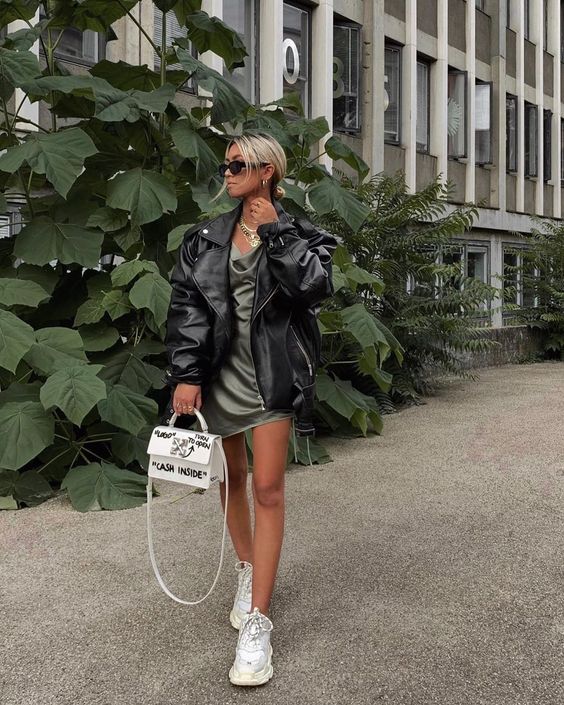 Stílusiskola: így viselj oversize bőrdzsekiket - DIVAT&STÍLUS - Stílusiskola - 