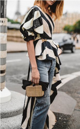 Stílusiskola: a tavaszi-nyári szezon kedvencei a fodros felsők - DIVAT&STÍLUS - Stílusiskola - divat, fodros, fodros felső, outfit, stílus, 