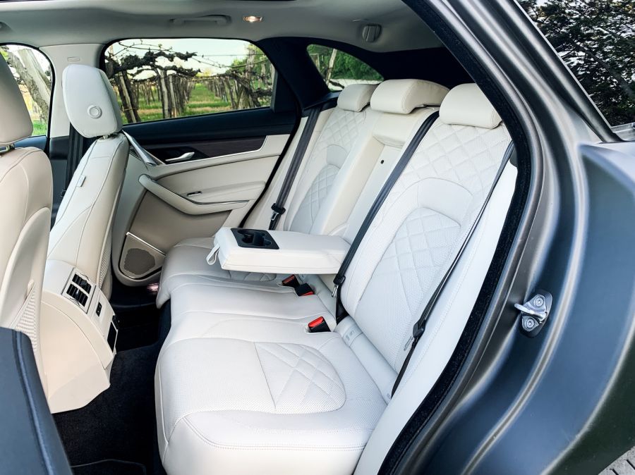 Tömegcikk helyett egyediség - Jaguar F-Pace D300 AWD - STYLENEWS - Mobility - 2021 jaguar f pace D300 teszt, f pace teszt, f-pace, f-pace  d300 teszt, jaguar f pace, 