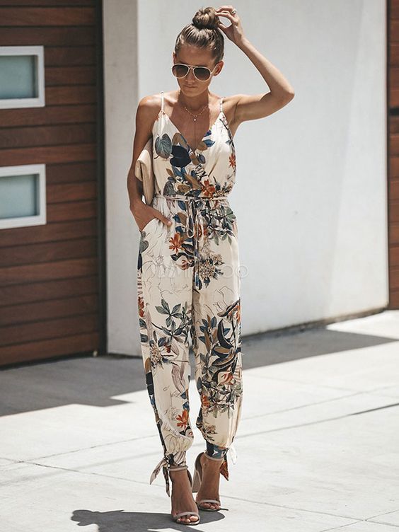 Stílusiskola: így viselj jumpsuitokat - DIVAT&STÍLUS - Stílusiskola - divat, jumpsuit, outfit, overál, 