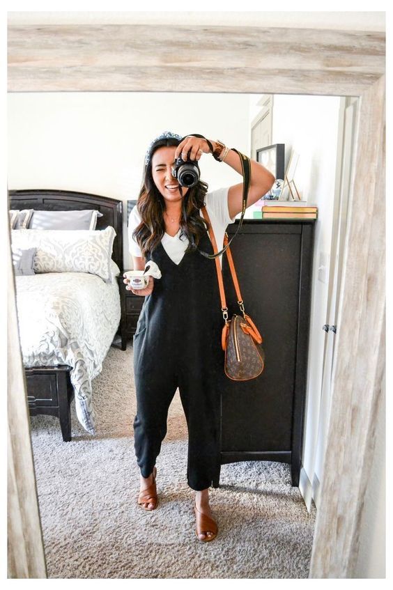 Stílusiskola: így viselj jumpsuitokat - DIVAT&STÍLUS - Stílusiskola - divat, jumpsuit, outfit, overál, 