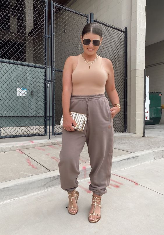 Stílusiskola: így viselj nyáron nude színeket - DIVAT&STÍLUS - Stílusiskola - divat, nude, nyár, outfit, stílus, 