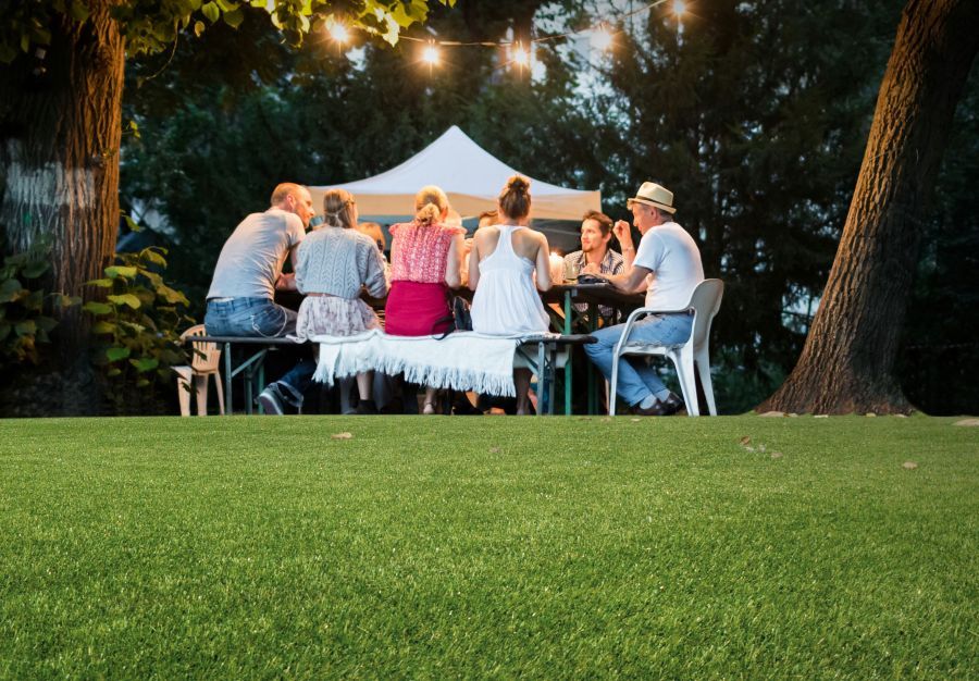 4 nyomós érv a műfű mellett - Hogy ne érdekeljen a szomszéd kertje - STYLELIFE - Otthon & Design - kert, műfű, namgrass, otthon, udvar, 