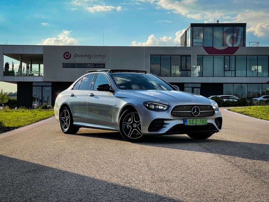 Lassan mondom, hogy mindenki megértsE – Mercedes E300e plug-in hybrid - STYLENEWS - Mobility - 2021 Mercedes E300e, e300 hybrid, e300e, Mercedes E classe, Mercedes E teszt, Mercedes E300e plug-in hybrid teszt, mercedes hybrid teszt, mercedes-benz E300e plug-in teszt, 