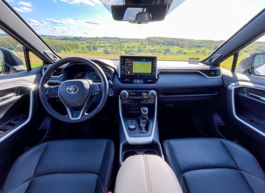Úgy is venni fogjuk előbb vagy utóbb – Toyota RAV4 Plug-in hybrid - STYLENEWS - Mobility - rav4 2021, rav4 hybrid teszt, rav4 teszt, Toyota RAV4 plug-in hybrd, Toyota RAV4 teszt, Toyota SUV teszt, 