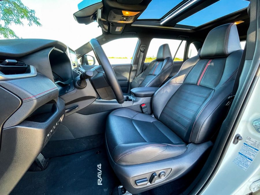 Úgy is venni fogjuk előbb vagy utóbb – Toyota RAV4 Plug-in hybrid - STYLENEWS - Mobility - rav4 2021, rav4 hybrid teszt, rav4 teszt, Toyota RAV4 plug-in hybrd, Toyota RAV4 teszt, Toyota SUV teszt, 