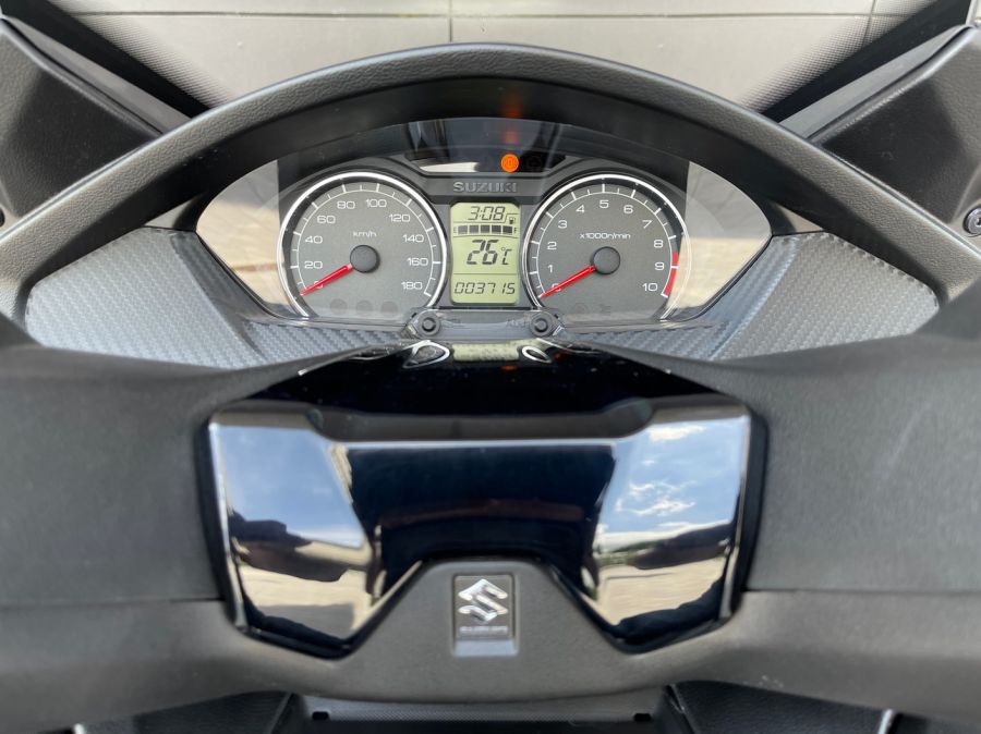 Kényelemre hangolva – Suzuki Burgman 400 ABS - STYLENEWS - Mobility - burgman 400, burgman 400 teszt, Suzuki Burgman 400 ABS teszt, Suzuki robogó teszt, 