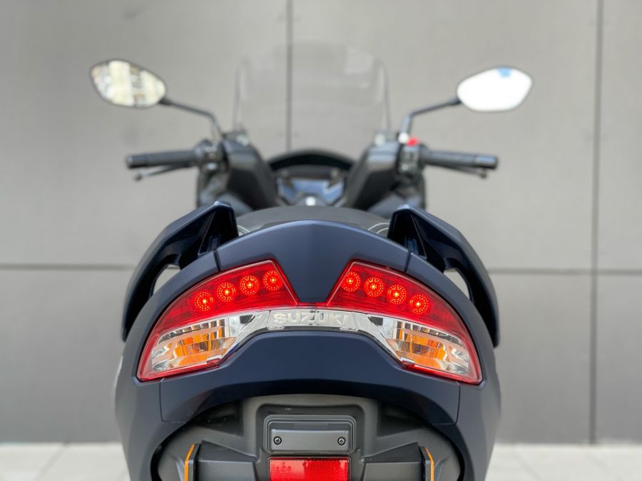 Kényelemre hangolva – Suzuki Burgman 400 ABS - STYLENEWS - Mobility - burgman 400, burgman 400 teszt, Suzuki Burgman 400 ABS teszt, Suzuki robogó teszt, 