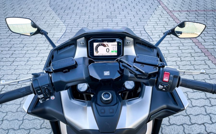 A robogómotorkerékpár – Honda Forza 750 - STYLENEWS - Mobility - Forza 750 teszt, Honda Forza, Honda forza 2021 teszt, Honda Forza 750, Honda robogó teszt, 