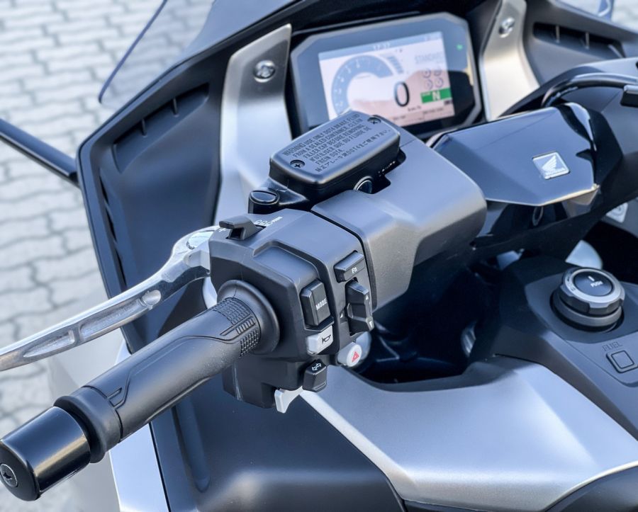 A robogómotorkerékpár – Honda Forza 750 - STYLENEWS - Mobility - Forza 750 teszt, Honda Forza, Honda forza 2021 teszt, Honda Forza 750, Honda robogó teszt, 