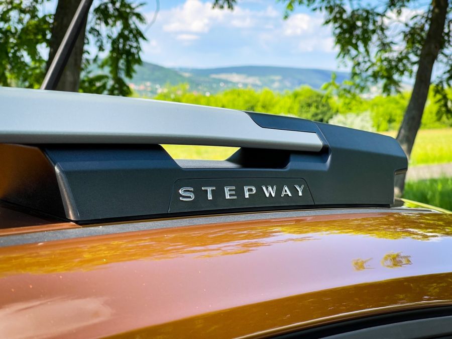 Tényleg ez a low-cost? – Dacia Sandero Stepway Comfort TCe 90 CVT - STYLENEWS - Mobility - dacia sandero, sandero 2021, sandero stepway, sandero stepway 2021, sandero stepway confort rce 90 cvt teszt, sandero stepway teszt, sandero teszt, 