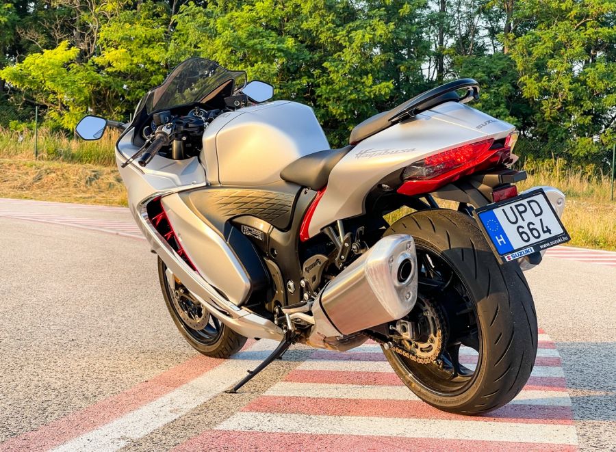 Borotvaéles penge – Suzuki Hayabusa 2021 - STYLENEWS - Mobility - 2021 Suzuki Hayabusa, hayabusa, hayabusa 2021, Suzuki Hayabusa teszt, 