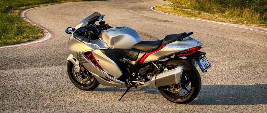 Borotvaéles penge – Suzuki Hayabusa 2021 - STYLENEWS - Mobility - 2021 Suzuki Hayabusa, hayabusa, hayabusa 2021, Suzuki Hayabusa teszt, 