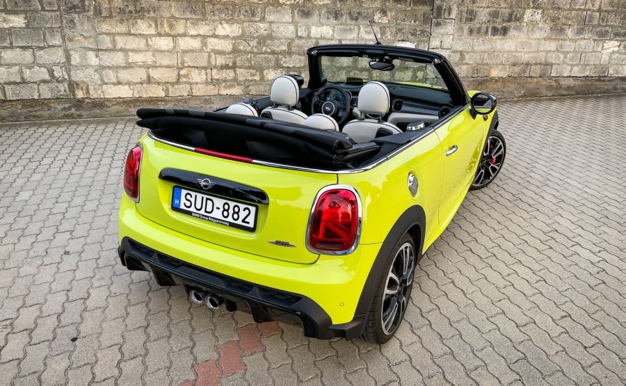 Csak az élvezet végett – Mini JCW Cabrio 2021 - STYLENEWS - Mobility - Mini  2021, Mini Cabrio teszt, Mini JWC Cabrio 2021 teszt, Mini teszt, 