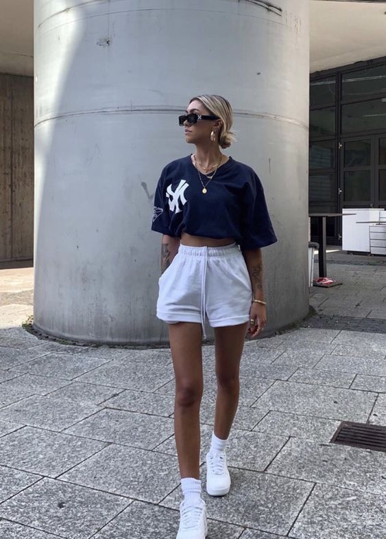 Stílusiskola: sportosan, mégis csinosan - DIVAT&STÍLUS - Stílusiskola - divat, outfit, sportos, stílus, 