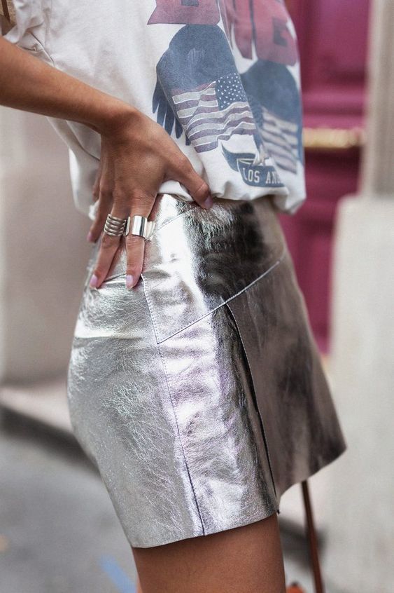 Stílusiskola: így viseld nyáron a ragyogó ezüst színt - DIVAT&STÍLUS - Stílusiskola - divat, ezüst, nyár, outfit, stílus, 