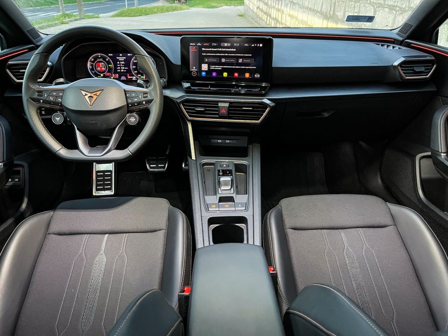 Egy csipet fűszerrel több – Cupra Leon Kombi PHEV - STYLENEWS - Mobility - Cupra Leon kombi PHEV teszt, Cupra PHEV teszt, Cupra teszt, Leon cupra teszt, Leon PHEV teszt, 