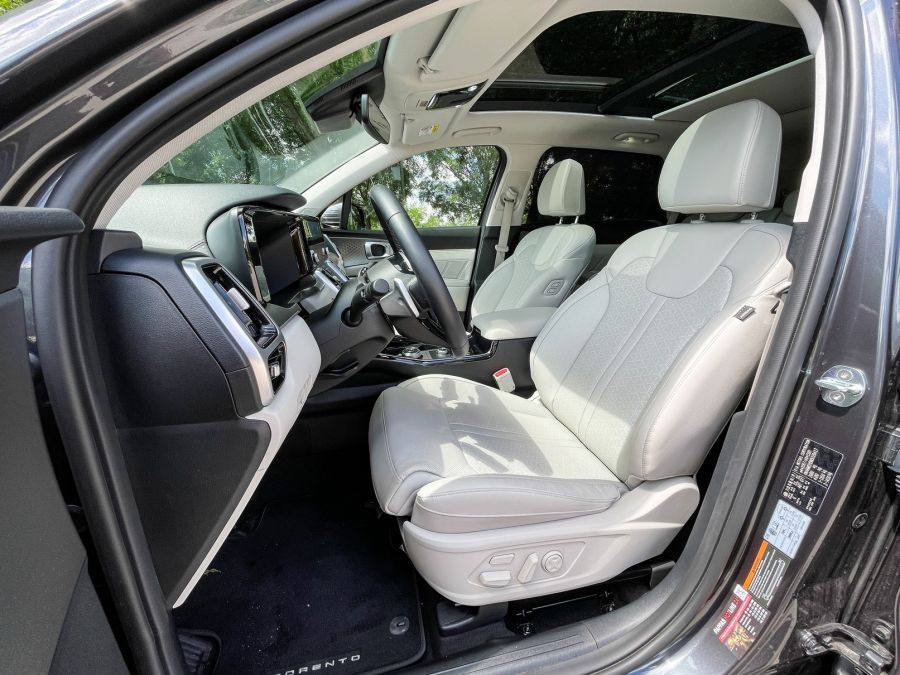 A tömegcikk és a prémium határa – KIA Sorento Plug-in Hybrid - STYLENEWS - Mobility - kia sorento, KIA sorento 2021 PHEV teszt, sorento hybrid, sorento hybrid teszt, sorento kia, sorento plug-in hybrid teszt, 