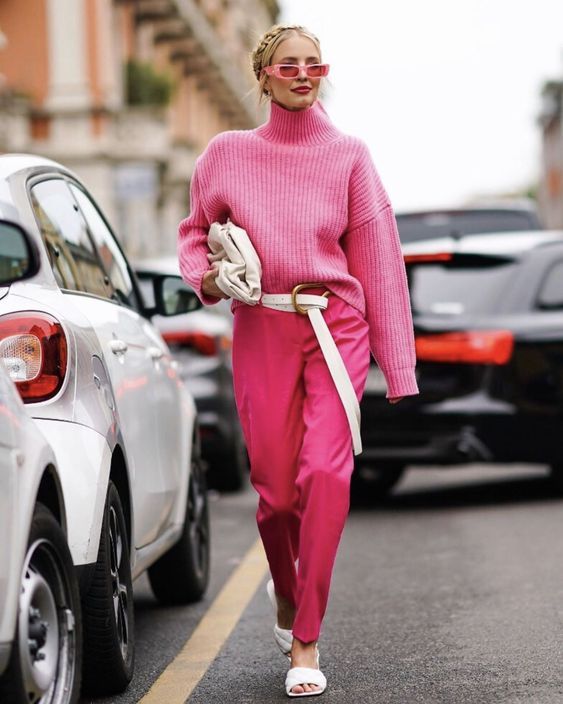 Stílusiskola: outfitek kora őszre rózsaszínnel - DIVAT&STÍLUS - Stílusiskola - 