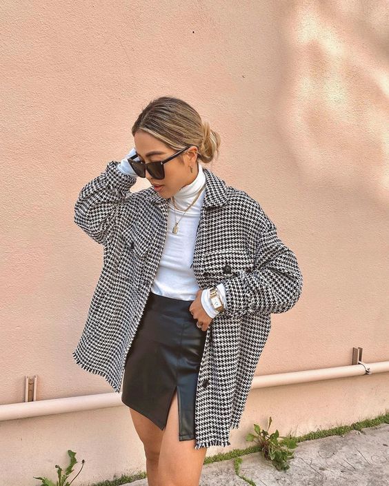 Stílusiskola: így viselj miniszoknyát, amikor hűvösre fordul az idő - DIVAT&STÍLUS - Stílusiskola - divat, miniszoknya, outfit, ősz, stílus, 