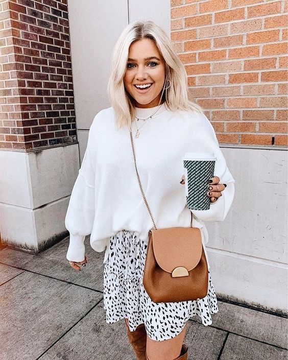 Stílusiskola: így viselj miniszoknyát, amikor hűvösre fordul az idő - DIVAT&STÍLUS - Stílusiskola - divat, miniszoknya, outfit, ősz, stílus, 