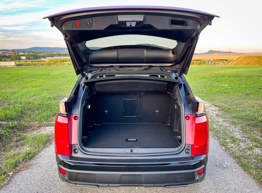 Harapós nagymacska - Peugeot 3008 GT - Mobility -  - 3008, 3008 peugeot, peugeot, peugeot 3008, peugeot 3008 gt, 