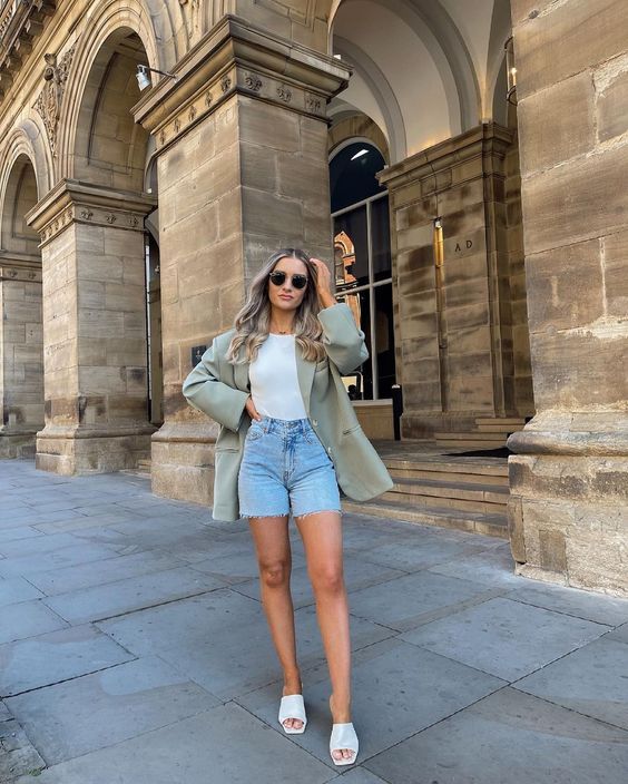 Stílusiskola: így viseld ősszel a zsályazöld színt - DIVAT&STÍLUS - Stílusiskola - divat, outfit, ősz, stílus, zsálya, zsályazöld, 