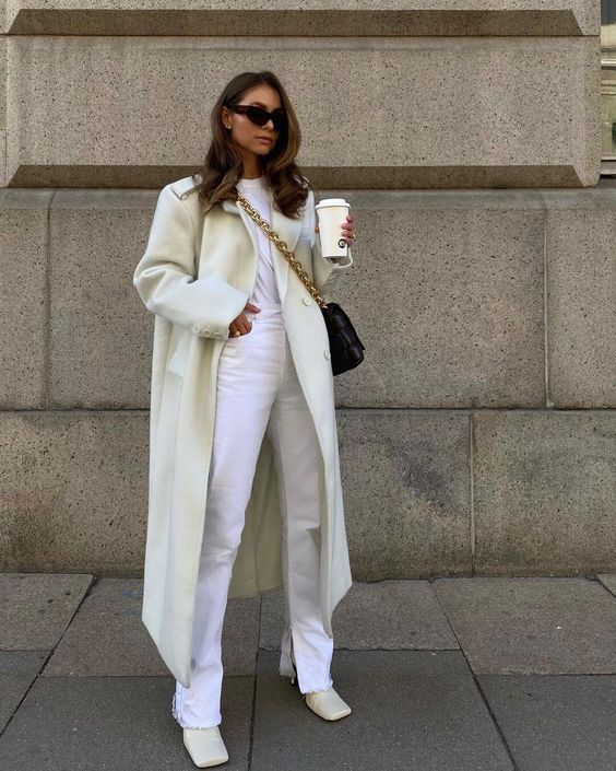 Stílusiskola: így viselj ősszel teljesen fehér outfiteket - DIVAT&STÍLUS - Stílusiskola - divat, fehér, outfit, ősz, stílus, 