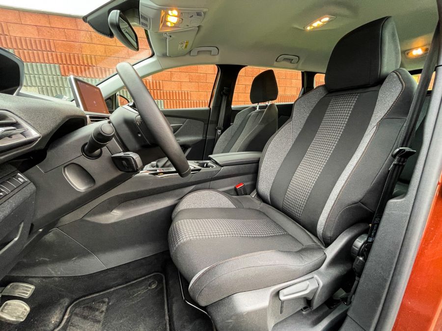 Családbarát – Peugeot 5008 Active Pack 1,5 Blue HDi - STYLENEWS - Kultúr-kitérő - 5008 dízel teszt, 5008 peugeot, 5008 peugeot 2021, 5008 teszt, Peugeot 5008 Active 1%2C5 dízel teszt, Peugeot 5008 dízel Active teszt, 