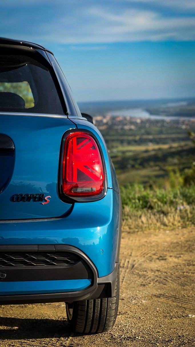 Kicsit kevesebb stílus, több praktikum – Mini Cooper S 5 ajtós - STYLENEWS - Mobility - 2021 augusztus 20 programok budapest, 2021 Cooper S 5 door, Mini 2021, mini cooper, Mini Cooper S 5 ajtós teszt, 