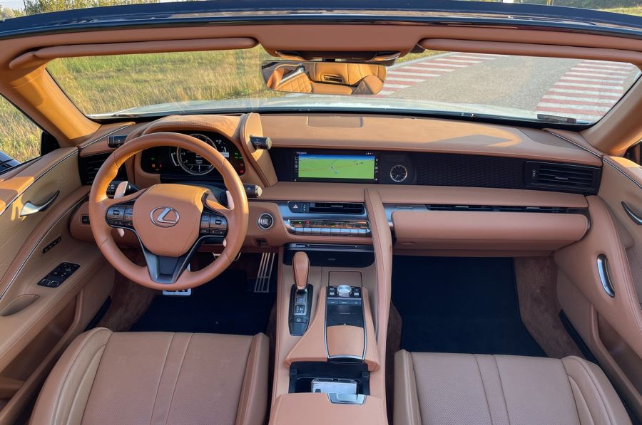 A tökéletes szimfónia – Lexus LC500 cabrio - STYLENEWS - Mobility - 2021 LC500 Lexus, LC500 cabrio, LC500 cabrio 2021, LC500 kabrió, Lexus cabrio, Lexus LC500 cabrio teszt, Lexus LC500 teszt, 