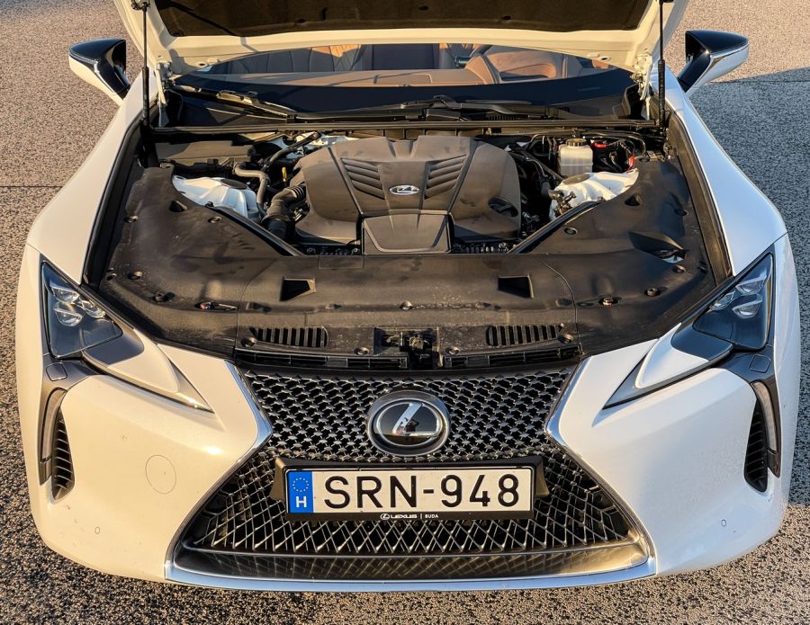 A tökéletes szimfónia – Lexus LC500 cabrio - STYLENEWS - Mobility - 2021 LC500 Lexus, LC500 cabrio, LC500 cabrio 2021, LC500 kabrió, Lexus cabrio, Lexus LC500 cabrio teszt, Lexus LC500 teszt, 