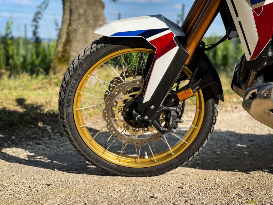 Váltani jobb – Africa Twin Adventure CRF1100L - STYLENEWS - Mobility - Africa Twin Adventure teszt, Africa Twin teszt, CRF 1100 L teszt, Honda 2021 Africa Twin teszt, Honda motor teszt, 