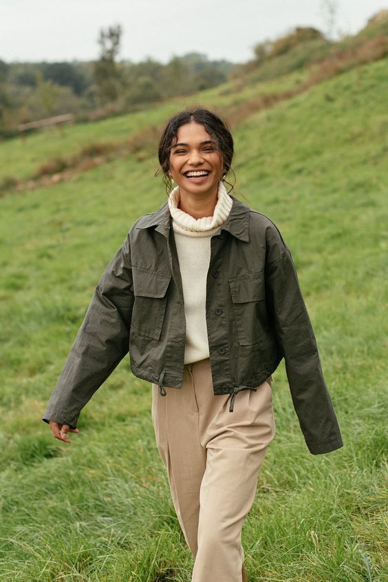 Stílusiskola: khaki outfitek az őszi szezonra - DIVAT&STÍLUS - Stílusiskola - divat, khaki, outfit, ősz, stílus, 