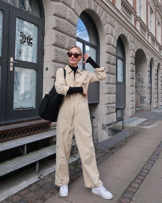 Stílusiskola: így viselj ősszel jumpsuitokat - DIVAT&STÍLUS - Stílusiskola - divat, jumpsuit, outfit, overál, ősz, stílus, 