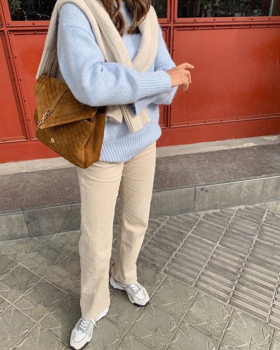 Stílusiskola: így viseld ősszel a babakék árnyalatot - DIVAT&STÍLUS - Stílusiskola - babakék, divat, outfit, stílus, 