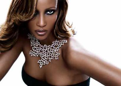 Gazella a szavannáról -  -  - bőrápolás, Bronzbőr, david bowie, házasság, Iman, istennő, rolling stones, 