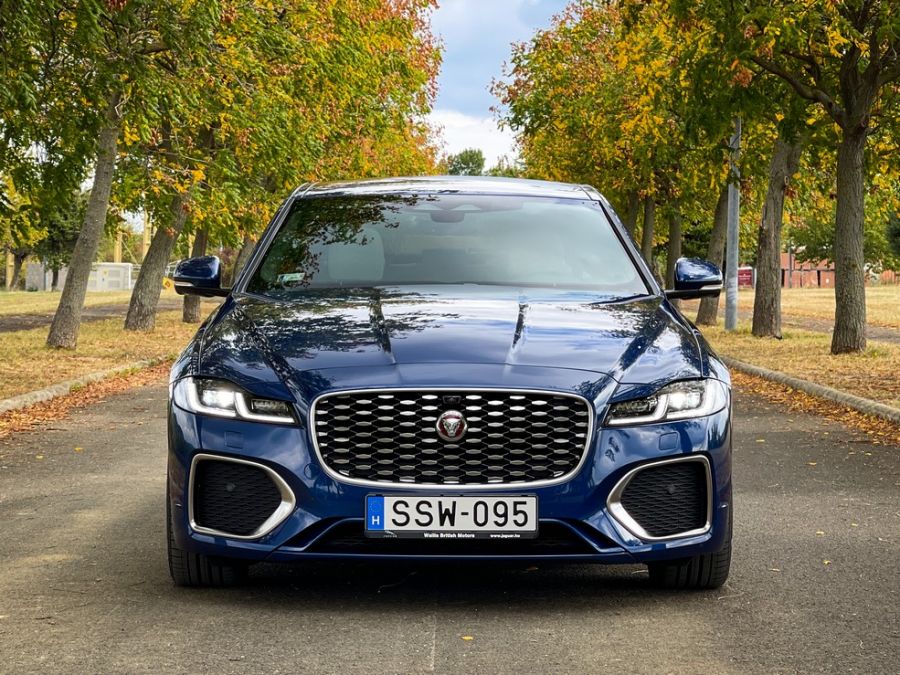A brit stílus örök – Jaguar XF 2.0 mild-hybrid dízel - STYLENEWS - Mobility - jaguar xf, Jaguar XF 2.0 dízel teszt, Jaguar XF 2.0 mild-hybrid dízel teszt, Jaguar XF dízel teszt, jaguar xf teszt, james bond, 