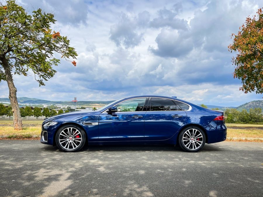 A brit stílus örök – Jaguar XF 2.0 mild-hybrid dízel - STYLENEWS - Mobility - jaguar xf, Jaguar XF 2.0 dízel teszt, Jaguar XF 2.0 mild-hybrid dízel teszt, Jaguar XF dízel teszt, jaguar xf teszt, james bond, 