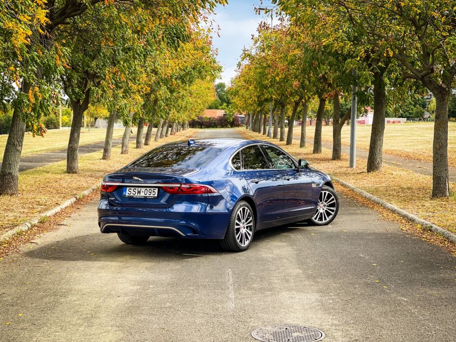 A brit stílus örök – Jaguar XF 2.0 mild-hybrid dízel - STYLENEWS - Mobility - jaguar xf, Jaguar XF 2.0 dízel teszt, Jaguar XF 2.0 mild-hybrid dízel teszt, Jaguar XF dízel teszt, jaguar xf teszt, james bond, 